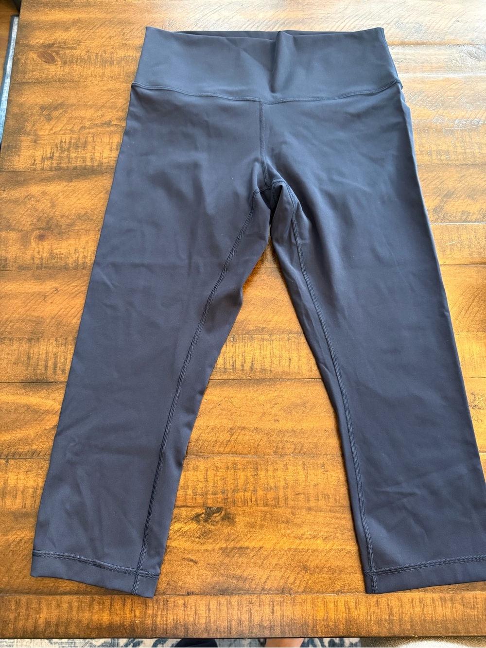 Lululemon Navy Capris - Size 10